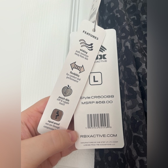 High Rise Cheta Print Leggings - Picture 5 of 8